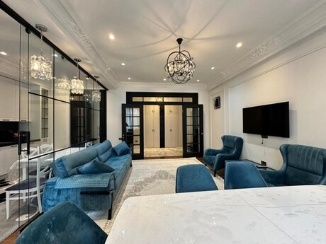 3-room new-build apartment for rent in Elmlər Akademiyası, 120 m², 2 200 AZN/mo, photo 2 / 12