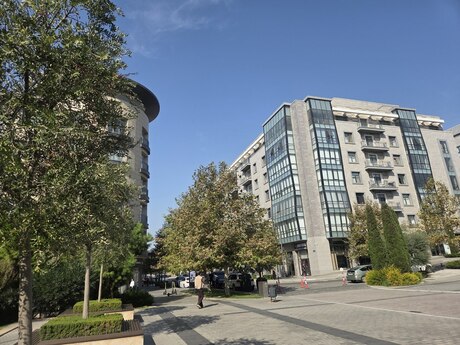 Ağ şəhərdə 2 otaqlı yeni tikili mənzil satılır, 96 m², 480 000 AZN, şəkil 2 / 12