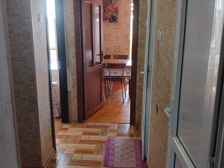 Bakıxanovda 4 otaqlı köhnə tikili mənzil kirayə verilir, 90 m², 650 AZN/ay, şəkil 4 / 11
