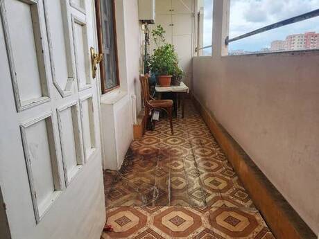 Qaraçuxurda 5 otaqlı köhnə tikili mənzil satılır, 100 m², 198 000 AZN, şəkil 3 / 12