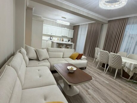 Объявление №6545259 - Баку, пос. Аг шехер, 4-комн., 160 м², 2/6 этаж