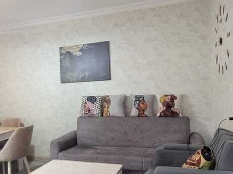 Memar Əcəmidə 2 otaqlı köhnə tikili mənzil satılır, 72 m², 140 000 AZN, şəkil 4 / 10