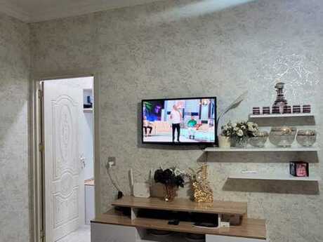 Memar Əcəmidə 2 otaqlı köhnə tikili mənzil satılır, 72 m², 140 000 AZN, şəkil 2 / 10