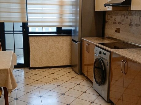 2-room new-build apartment for rent in Renessans Palace, 85 m², 1 400 AZN/mo, photo 5 / 7