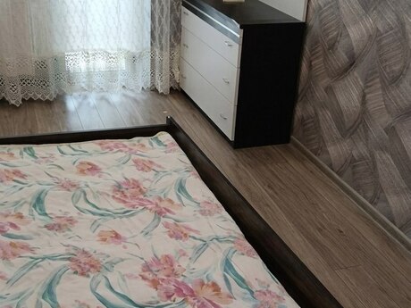 2-room new-build apartment for rent in Renessans Palace, 85 m², 1 400 AZN/mo, photo 2 / 7