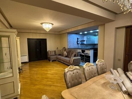 Elmlər Akademiyasında 3 otaqlı yeni tikili mənzil satılır, 118 m², 350 000 AZN, şəkil 2 / 12