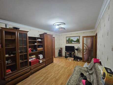 Elmlər Akademiyasında 3 otaqlı köhnə tikili mənzil satılır, 60 m², 175 000 AZN, şəkil 4 / 12