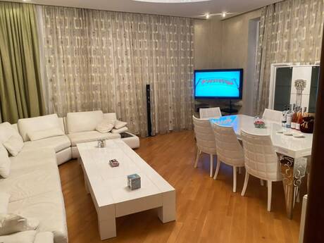Объявление №6545395 - Баку, м. Иншаатчылар, 3-комн., 130 м², 7/16 этаж