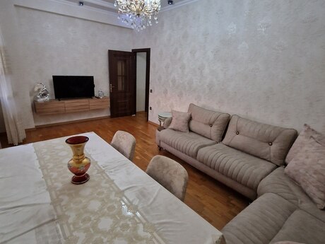 Qara Qarayevdə 3 otaqlı yeni tikili mənzil kirayə verilir, 90 m², 800 AZN/ay, şəkil 4 / 12