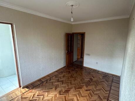 Memar Əcəmidə 4 otaqlı köhnə tikili mənzil kirayə verilir, 116 m², 599 AZN/ay, şəkil 5 / 12