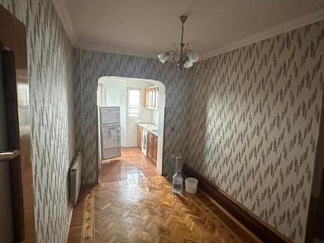 Memar Əcəmidə 4 otaqlı köhnə tikili mənzil kirayə verilir, 116 m², 599 AZN/ay, şəkil 2 / 12