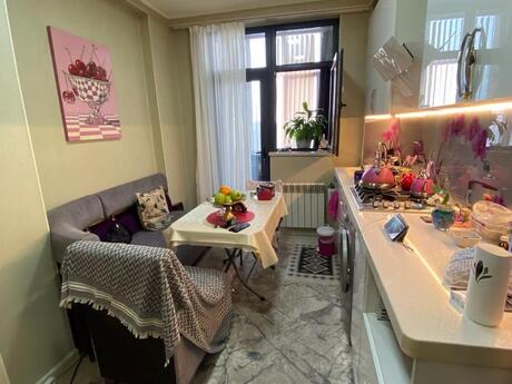 İnşaatçılarda 1 otaqlı yeni tikili mənzil satılır, 45 m², 147 000 AZN, şəkil 2 / 12