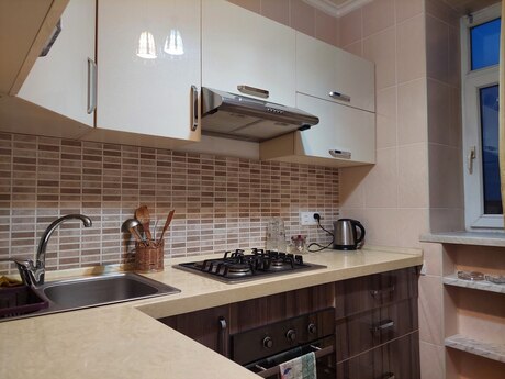 Yasamalda 2 otaqlı köhnə tikili mənzil kirayə verilir, 60 m², 650 AZN/ay, şəkil 3 / 11
