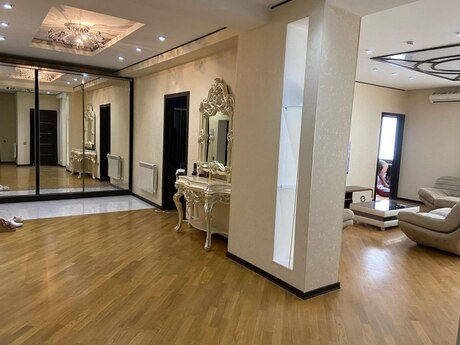 4-room new-build apartment for rent in 28 May, 160 m², 2 000 AZN/mo, photo 2 / 12