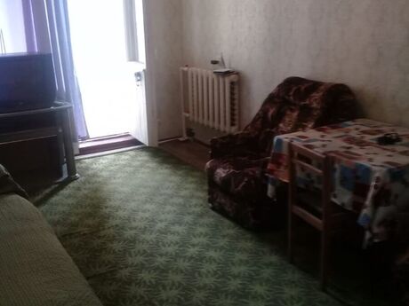 2-room old-build apartment for rent in Müşfiqabad, 60 m², 250 AZN/mo, photo 2 / 11