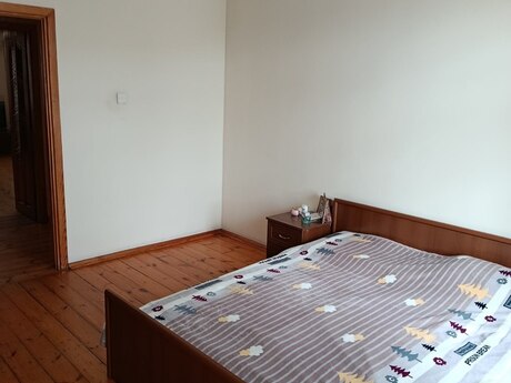 Продаётся 4-комнатная квартира в старом фонде, Azadlıq Prospekti, 76 м², 198 000 AZN, фото 3 / 12