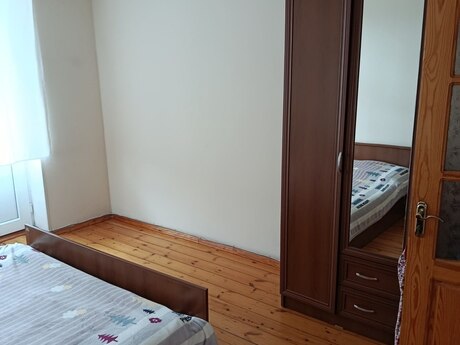 Продаётся 4-комнатная квартира в старом фонде, Azadlıq Prospekti, 76 м², 198 000 AZN, фото 4 / 12