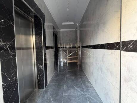 Qara Qarayevdə 4 otaqlı yeni tikili mənzil satılır, 130 m², 370 000 AZN, şəkil 5 / 12