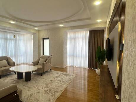 Elan №6545535 - Bakı, İçəri Şəhər m., 4 otaqlı, 170 m², 6/16 mərtəbə