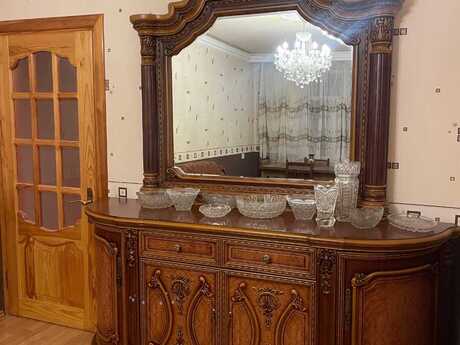 Qaraçuxurda 2 otaqlı köhnə tikili mənzil kirayə verilir, 70 m², 550 AZN/ay, şəkil 2 / 12