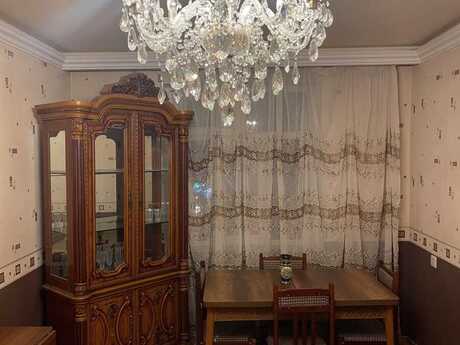 Qaraçuxurda 2 otaqlı köhnə tikili mənzil kirayə verilir, 70 m², 550 AZN/ay, şəkil 5 / 12