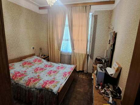 Əhmədlidə 5 otaqlı köhnə tikili mənzil satılır, 100 m², 235 000 AZN, şəkil 5 / 8