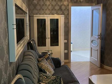 Neftçilərdə 3 otaqlı yeni tikili mənzil kirayə verilir, 95 m², 750 AZN/ay, şəkil 2 / 12