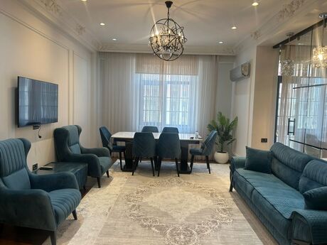 Renessans Palace kompleksində 3 otaqlı yeni tikili mənzil kirayə verilir, 128 m², 2 200 AZN/ay, şəkil 3 / 12