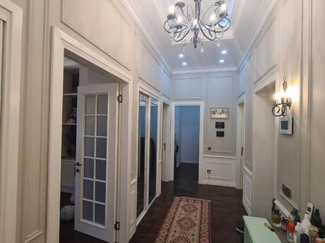 Сдаётся 3-комнатная квартира в новостройке, Ağ şəhər, 105 м², 1 800 AZN/мес, фото 5 / 12