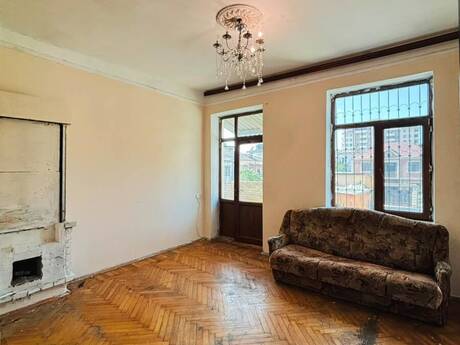 2 otaq · 54 m²