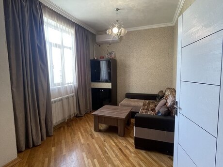 Yeni Bakı kompleksində 2 otaqlı yeni tikili mənzil kirayə verilir, 42 m², 370 AZN/ay, şəkil 2 / 10