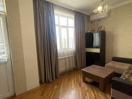 2 otaqlı mənzil, 42 m², Yeni Bakı, 370 AZN