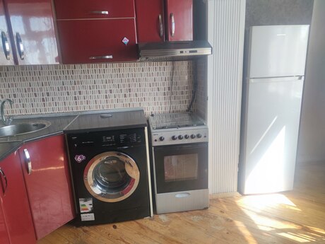 Сдаётся 3-комнатная квартира в старом фонде, Həzi Aslanov, 80 м², 600 AZN/мес, фото 2 / 8