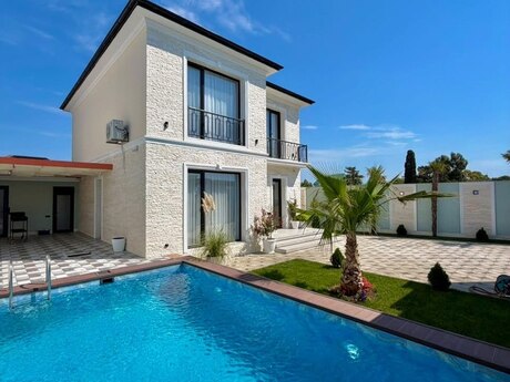 Şüvəlanda 5 otaqlı həyət evi satılır, 200 m², 450 000 AZN, şəkil 2 / 12