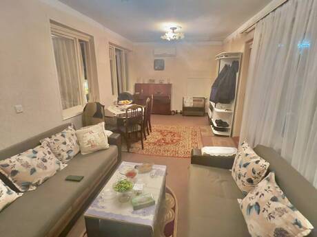 2 otaq · 75 m² · 1/5 mərtəbə, Azadlıq Prospekti