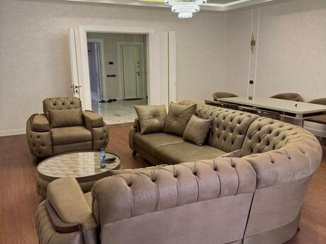 Elan №6545989 - Bakı, 28 May m., 3 otaqlı, 180 m², 11/21 mərtəbə