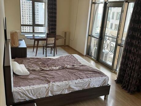 Elmlər Akademiyasında 2 otaqlı yeni tikili mənzil kirayə verilir, 100 m², 899 AZN/ay, şəkil 2 / 7