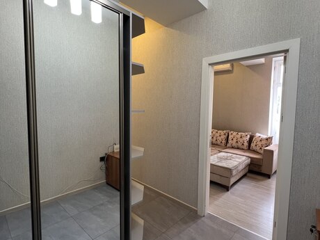 2-room old-build apartment for rent in Sahil, 50 m², 1 300 AZN/mo, photo 3 / 12