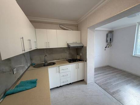 Объявление №6546070 - Баку, м. Халглар Достлугу, 3-комн., 75 м², 2/9 этаж