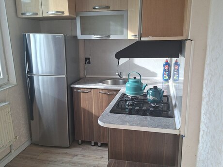 İnşaatçılarda 2 otaqlı köhnə tikili mənzil satılır, 55 m², 158 000 AZN, şəkil 5 / 6