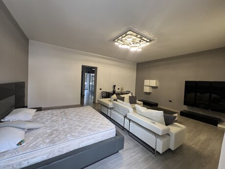 Sahildə 1 otaqlı köhnə tikili mənzil kirayə verilir, 70 m², 1 500 AZN/ay, şəkil 2 / 12