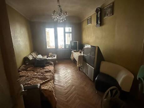 Продаётся 4-комнатная квартира в старом фонде, Azadlıq Prospekti, 80 м², 190 000 AZN, фото 3 / 7