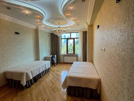 İçəri Şəhərdə 3 otaqlı yeni tikili mənzil kirayə verilir, 100 m², 1 350 AZN/ay, şəkil 5 / 12
