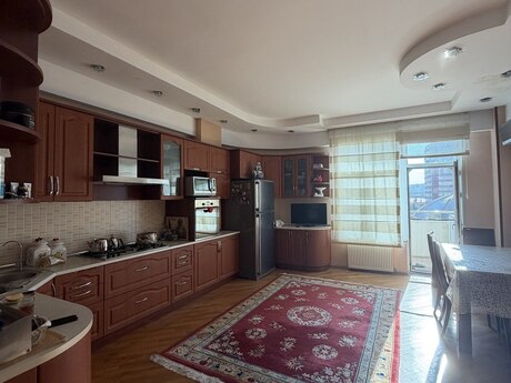 Nərimanovda 4 otaqlı yeni tikili mənzil satılır, 200 m², 495 000 AZN, şəkil 3 / 6