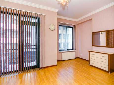 İçəri Şəhərdə 4 otaqlı yeni tikili mənzil kirayə verilir, 140 m², 2 500 AZN/ay, şəkil 3 / 6