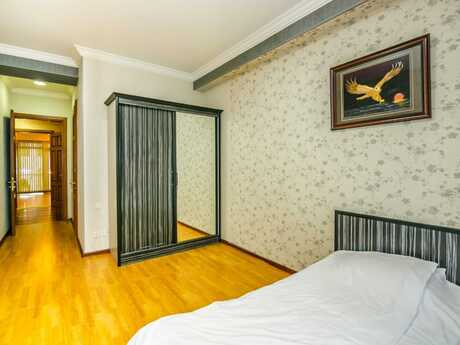 İçəri Şəhərdə 4 otaqlı yeni tikili mənzil kirayə verilir, 140 m², 2 500 AZN/ay, şəkil 5 / 6