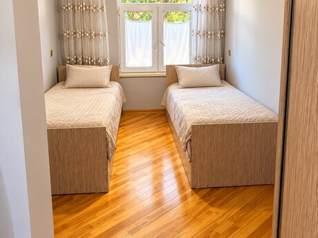 Объявление №6546171 - Баку, м. Нариман Нариманов, 2-комн., 54 м², 1/5 этаж