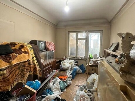Продаётся 4-комнатная квартира в старом фонде, Azadlıq Prospekti, 80 м², 190 000 AZN, фото 2 / 7