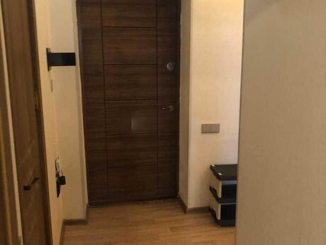 1-room new-build apartment for rent in 28 May, 50 m², 750 AZN/mo, photo 4 / 5