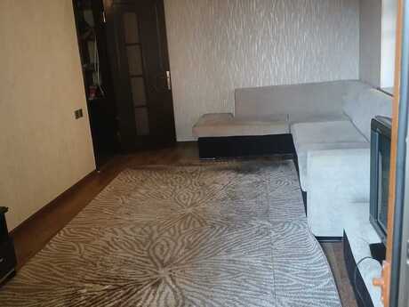 2-комн. · 55 m² · 4/5 этаж, 8-ci mikrorayon